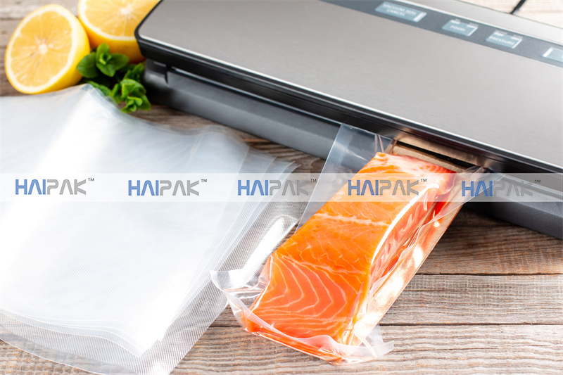 Plain vacuum bag can pack condiments, cooked food, snacks, accessories.